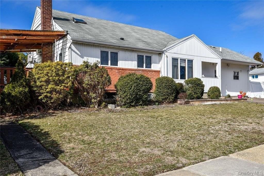65 Sylvia Ln - Photo 2 of 25
