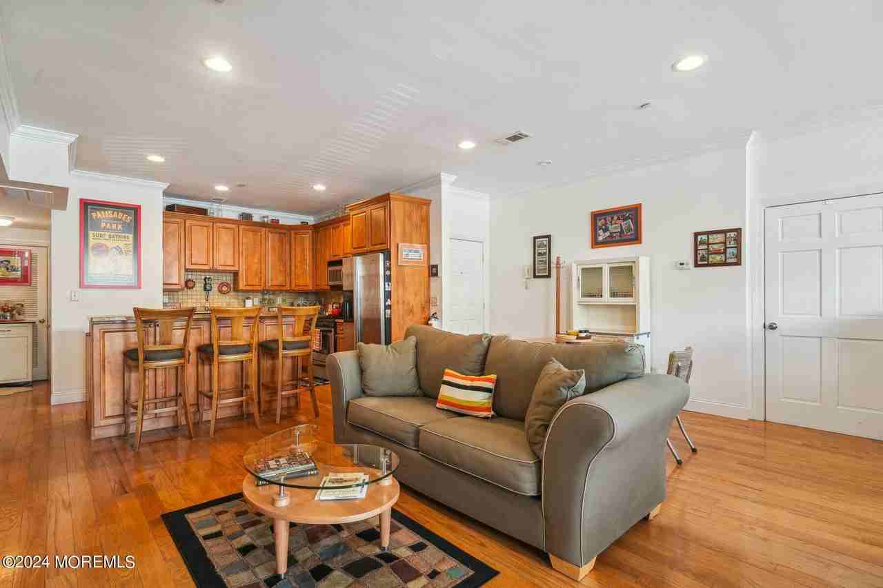 716 Cookman Ave #201 - Photo 6 of 36