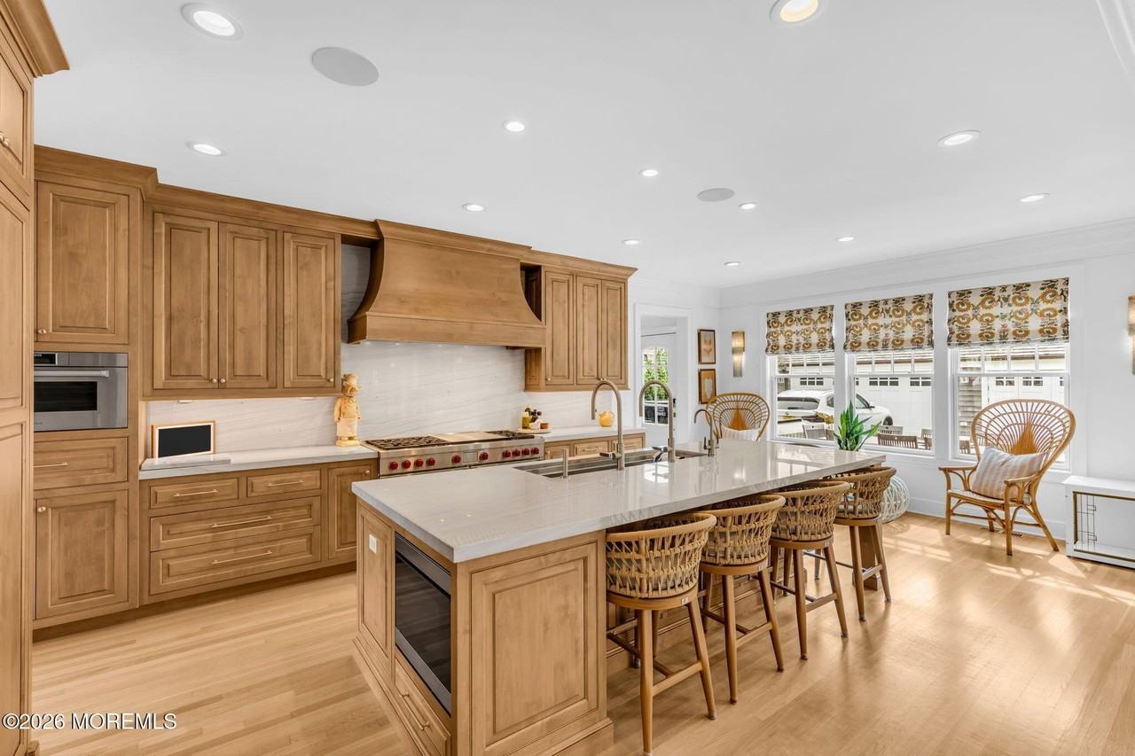 4 Brooklyn Blvd - Photo 5 of 50