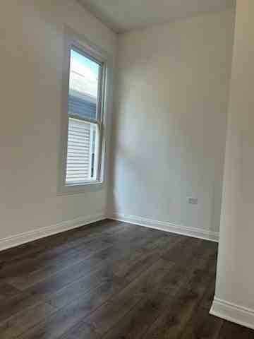 4040 W Carroll Ave - Photo 4 of 17