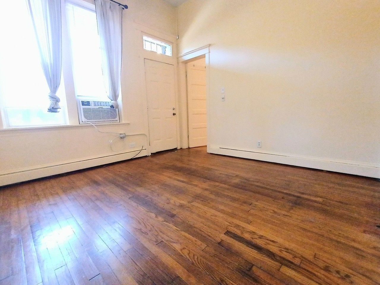 1911 W Belmont Ave #1 - Photo 6 of 14