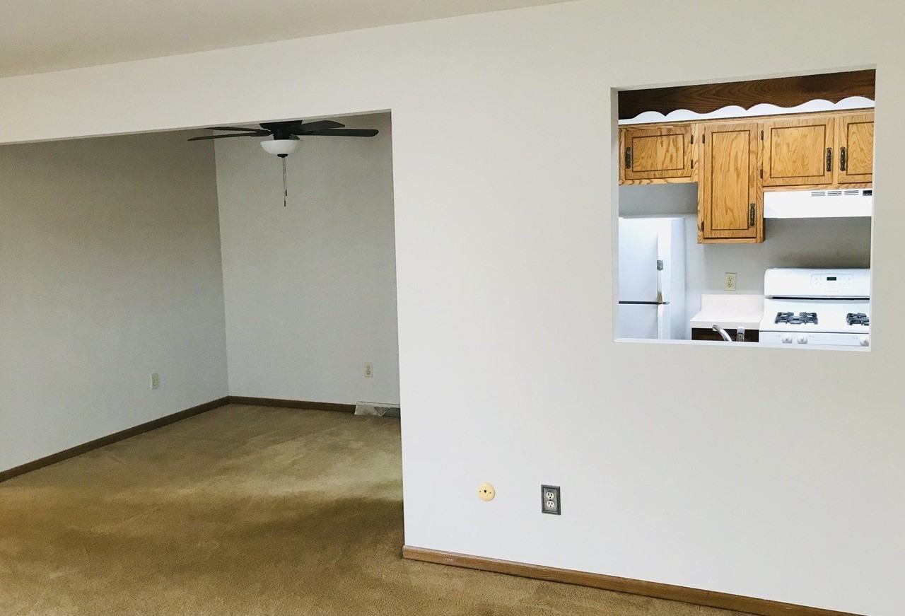1118 Ingalls Ave #1 - Photo 3 of 10