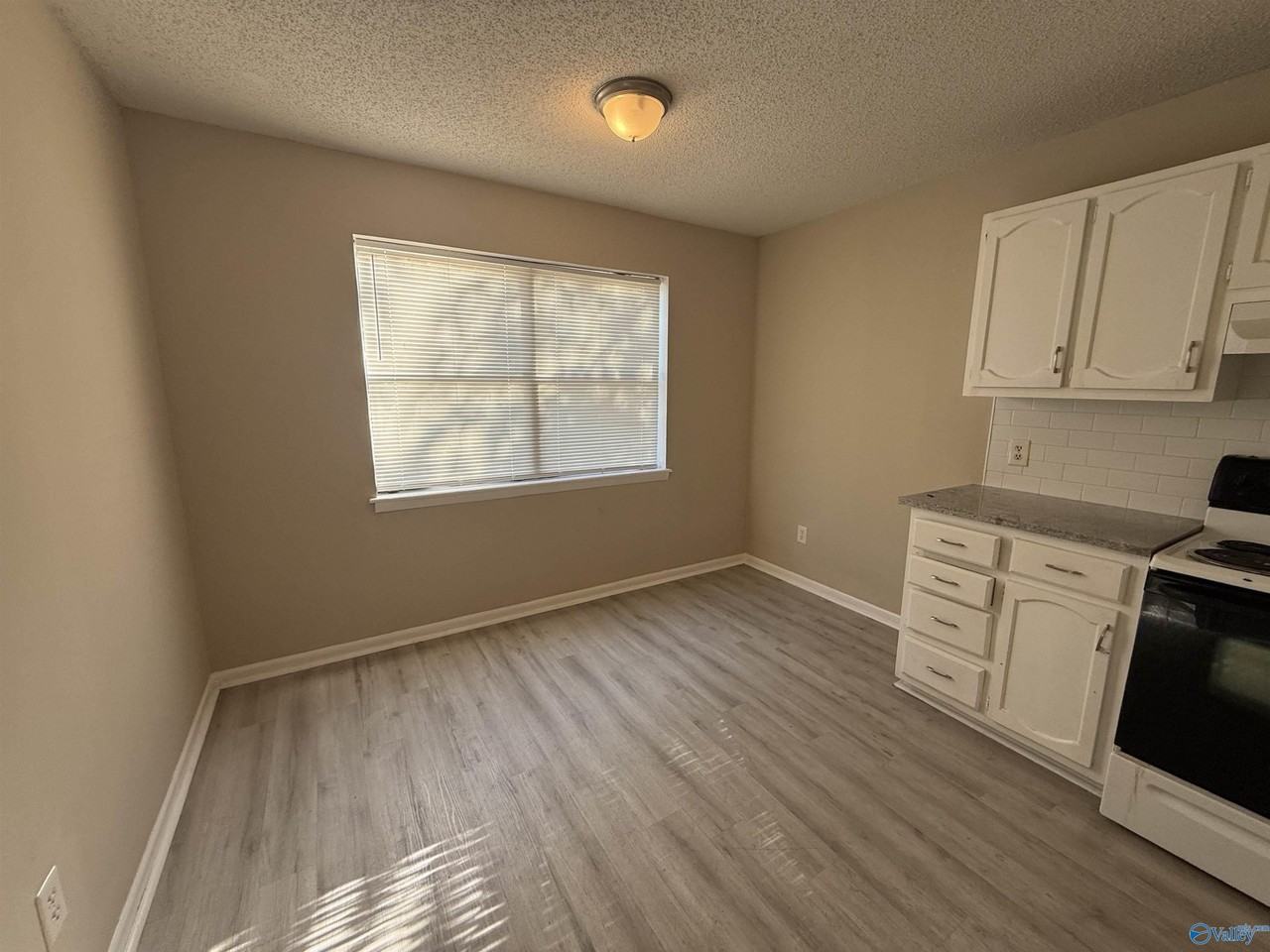 1411 Ascent Trl Nw #A - Photo 3 of 7