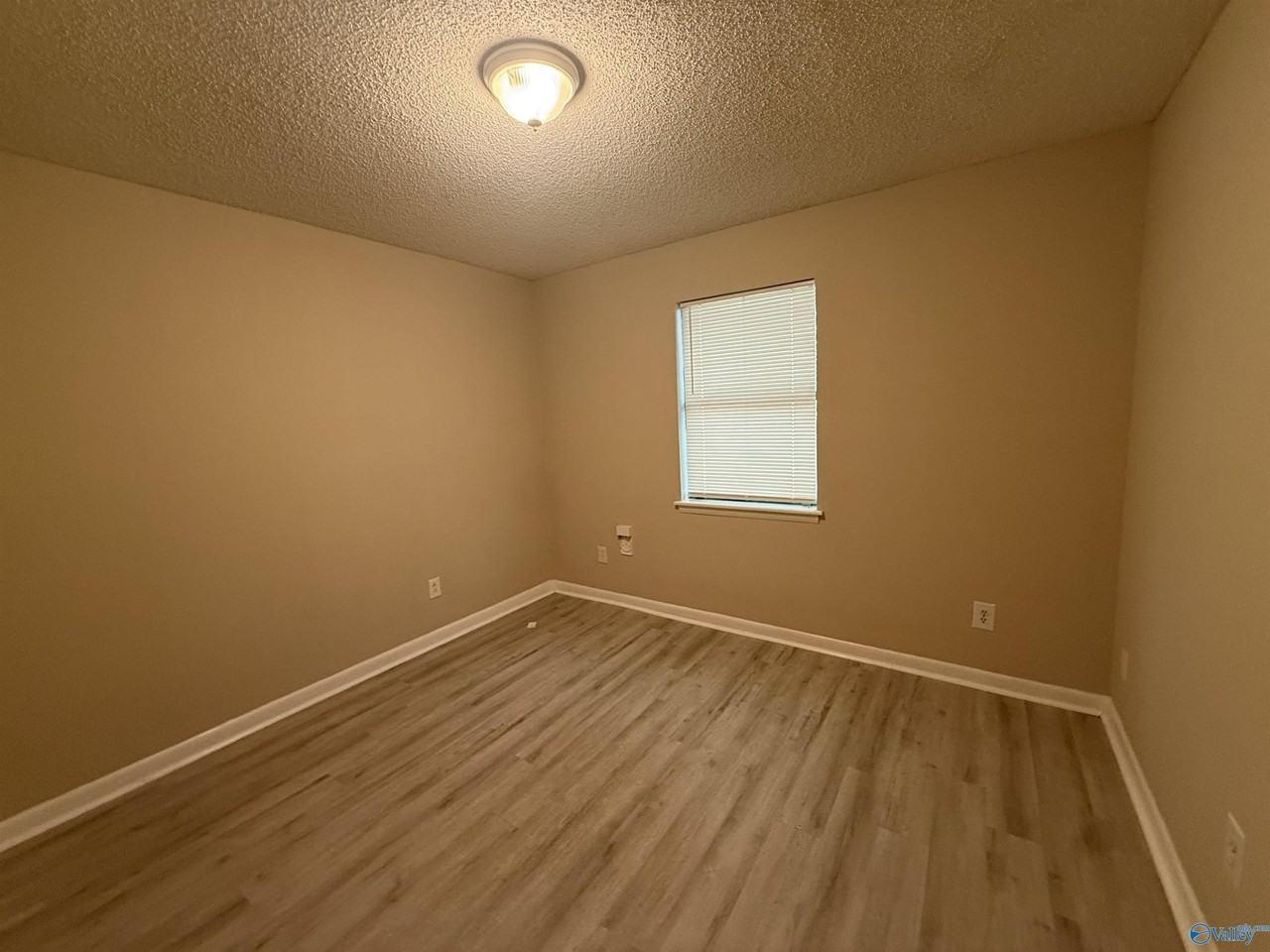 1411 Ascent Trl Nw #A - Photo 5 of 7