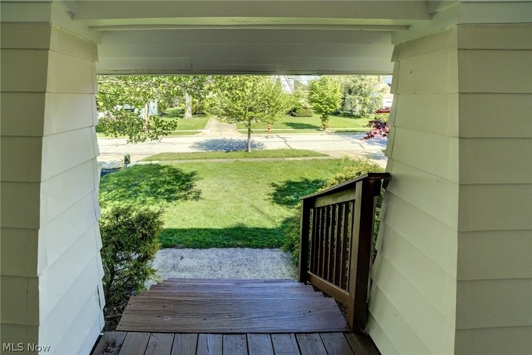 1548 Biltmore Rd - Photo 5 of 32