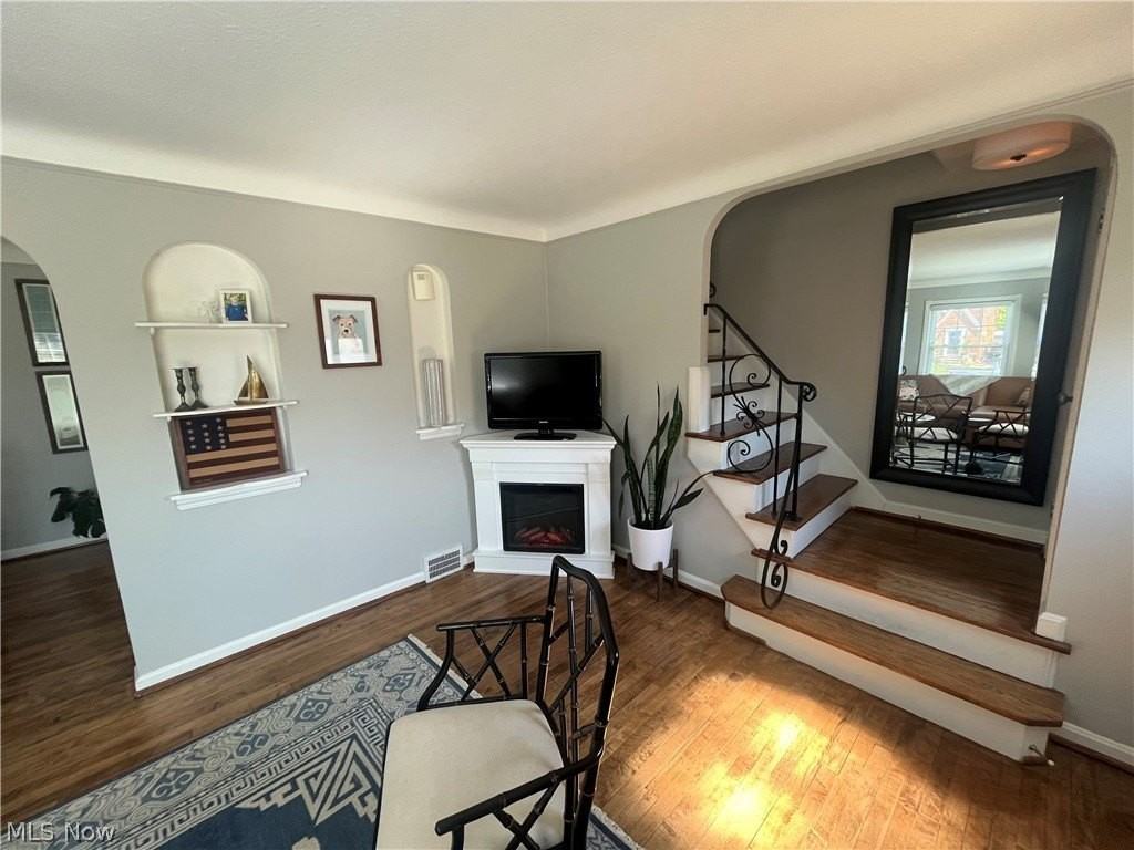 3471 Warren Rd - Photo 7 of 17