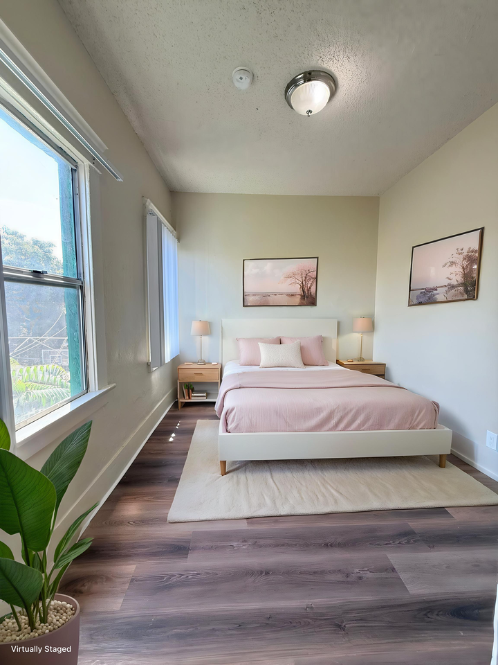 1128 3/4 East 49th Street #3/4 - Photo 5 of 14