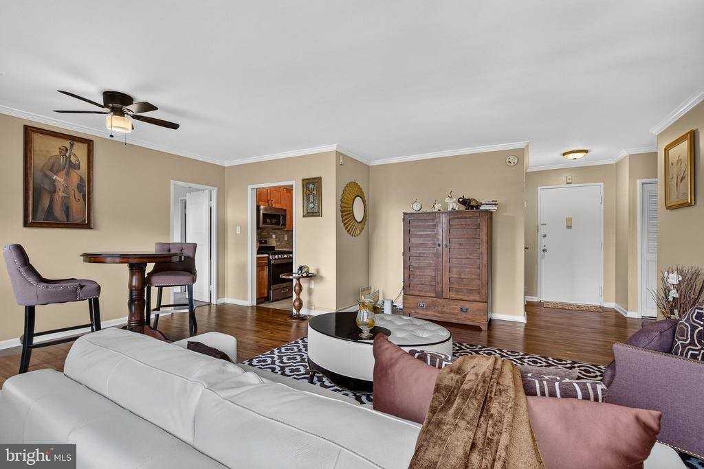 10500 Rockville Pike - Photo 2 of 33