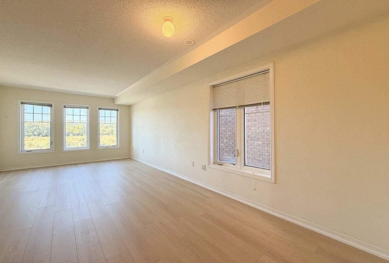 5295 Major Mackenzie Drive East - Photo 3 of 6