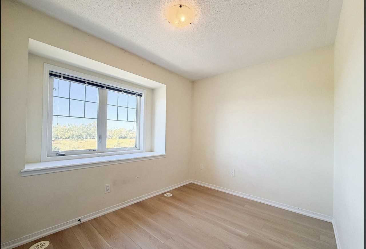 5295 Major Mackenzie Drive East - Photo 5 of 6