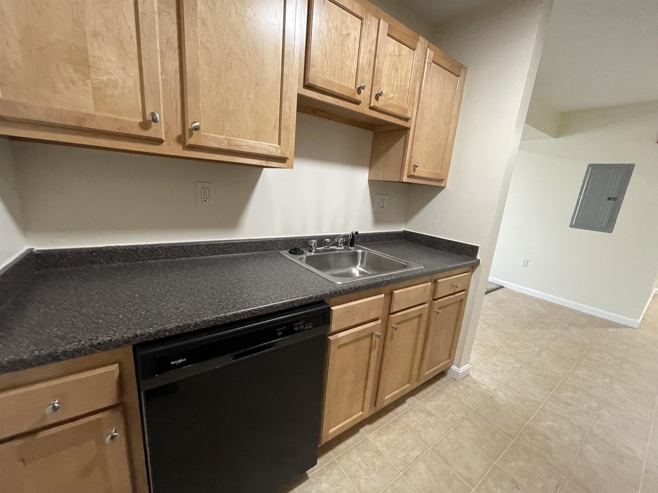 100 Sentinel Ct #211 - Photo 7 of 38
