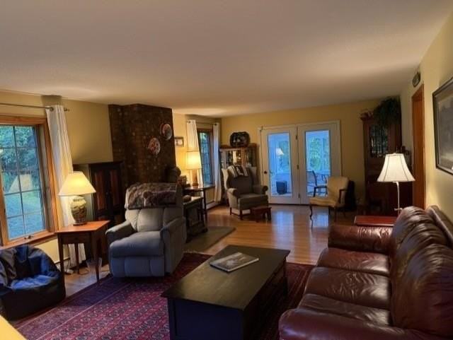 153 Youngs Hill Rd - Photo 6 of 17