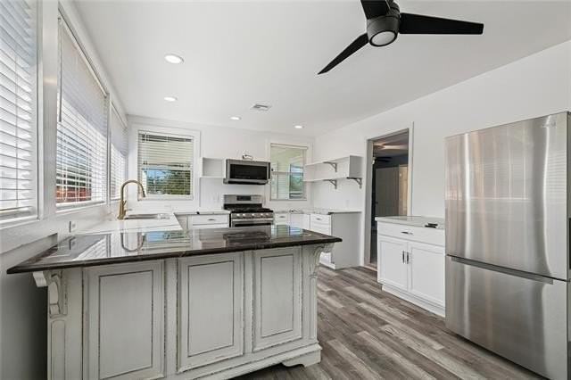 805 S Olive St #B - Photo 4 of 16