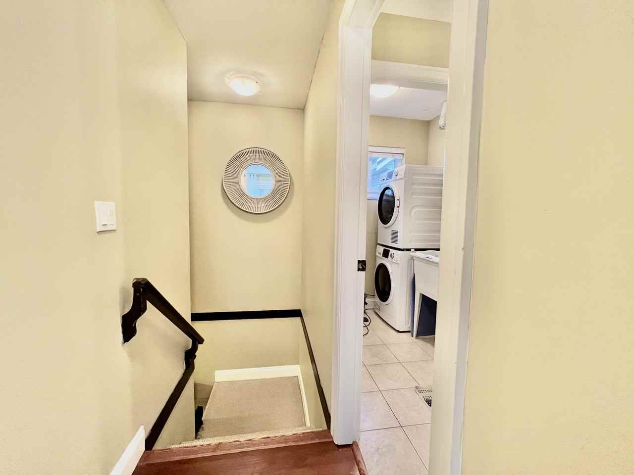 15096 60 Avenue - Photo 2 of 9