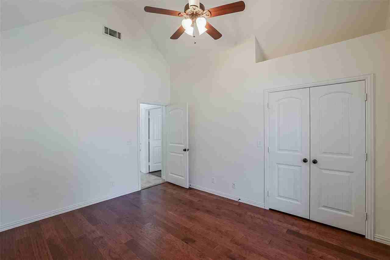 278 Spyglass Dr - Photo 3 of 17