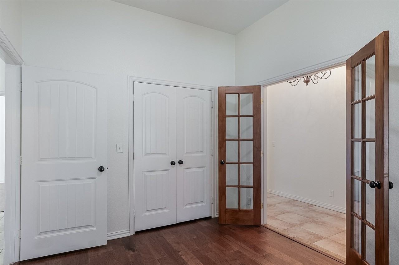 278 Spyglass Dr - Photo 4 of 17