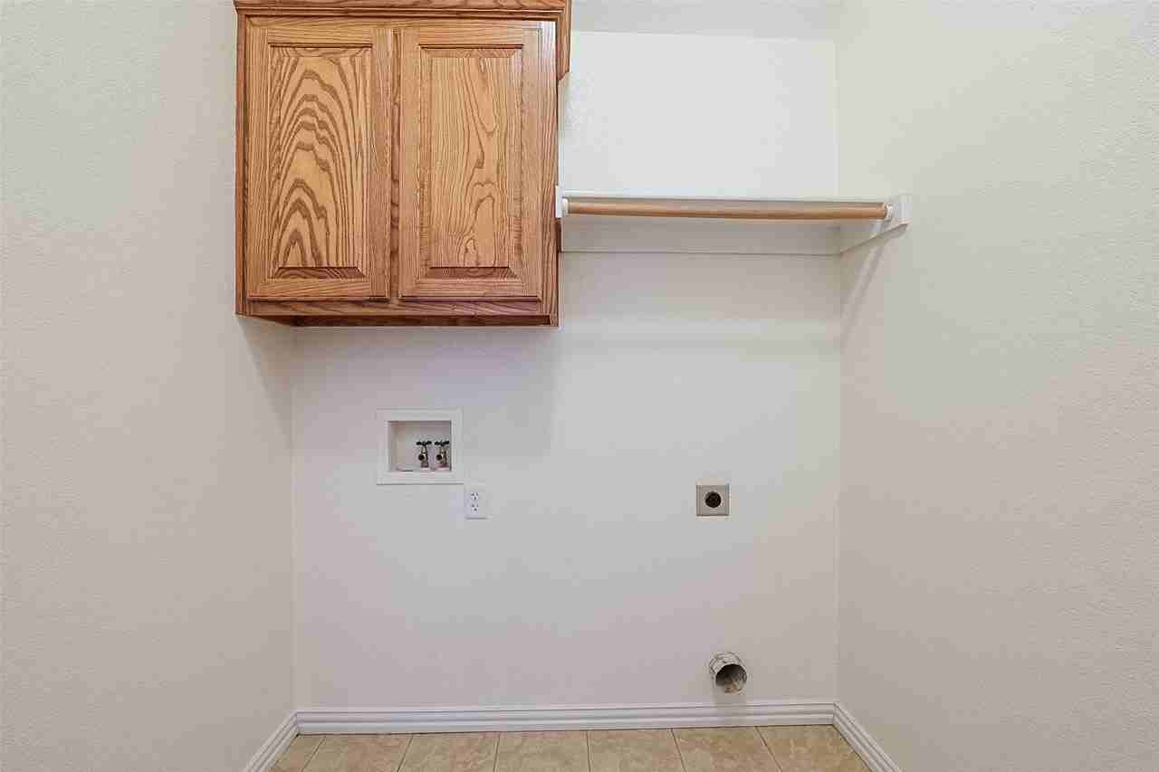 278 Spyglass Dr - Photo 7 of 17