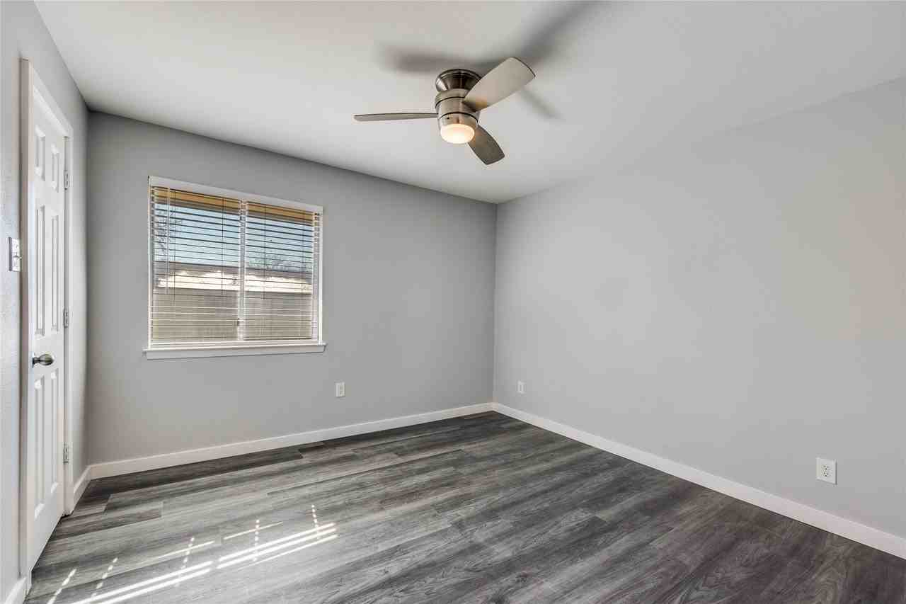 5725 Harvest Hill Rd #2041 - Photo 7 of 12
