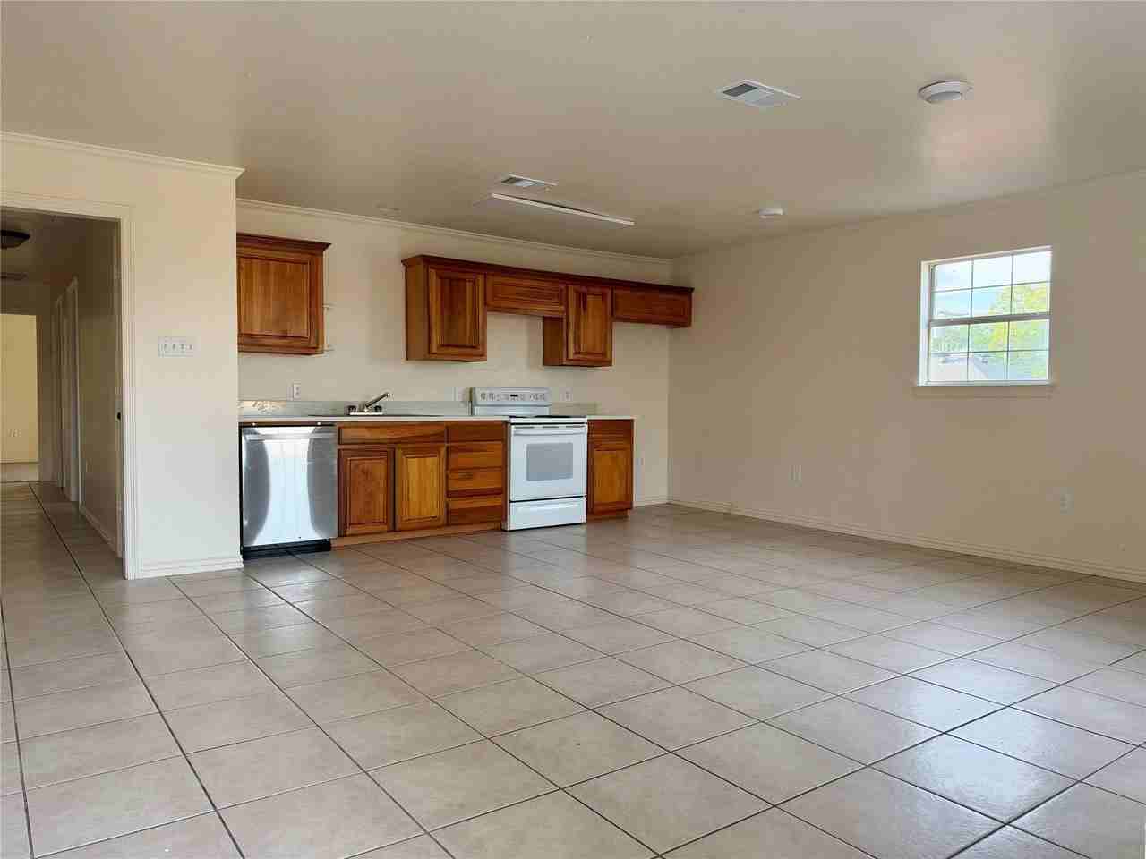226 N 6th St - Photo 3 of 14