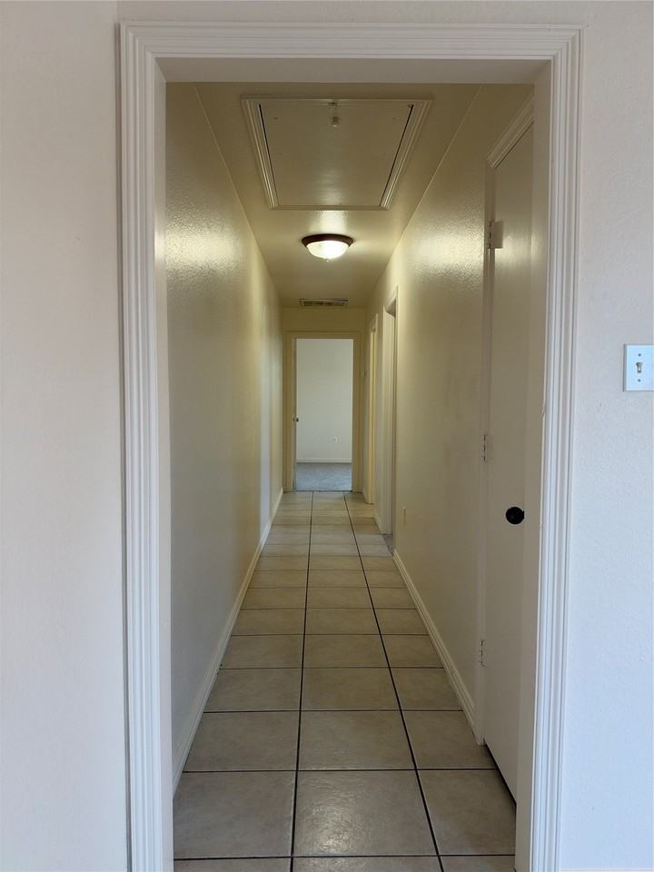 226 N 6th St - Photo 6 of 14