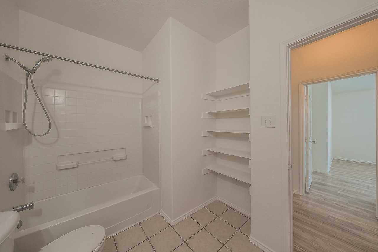 536 Goldstone Ln - Photo 7 of 20