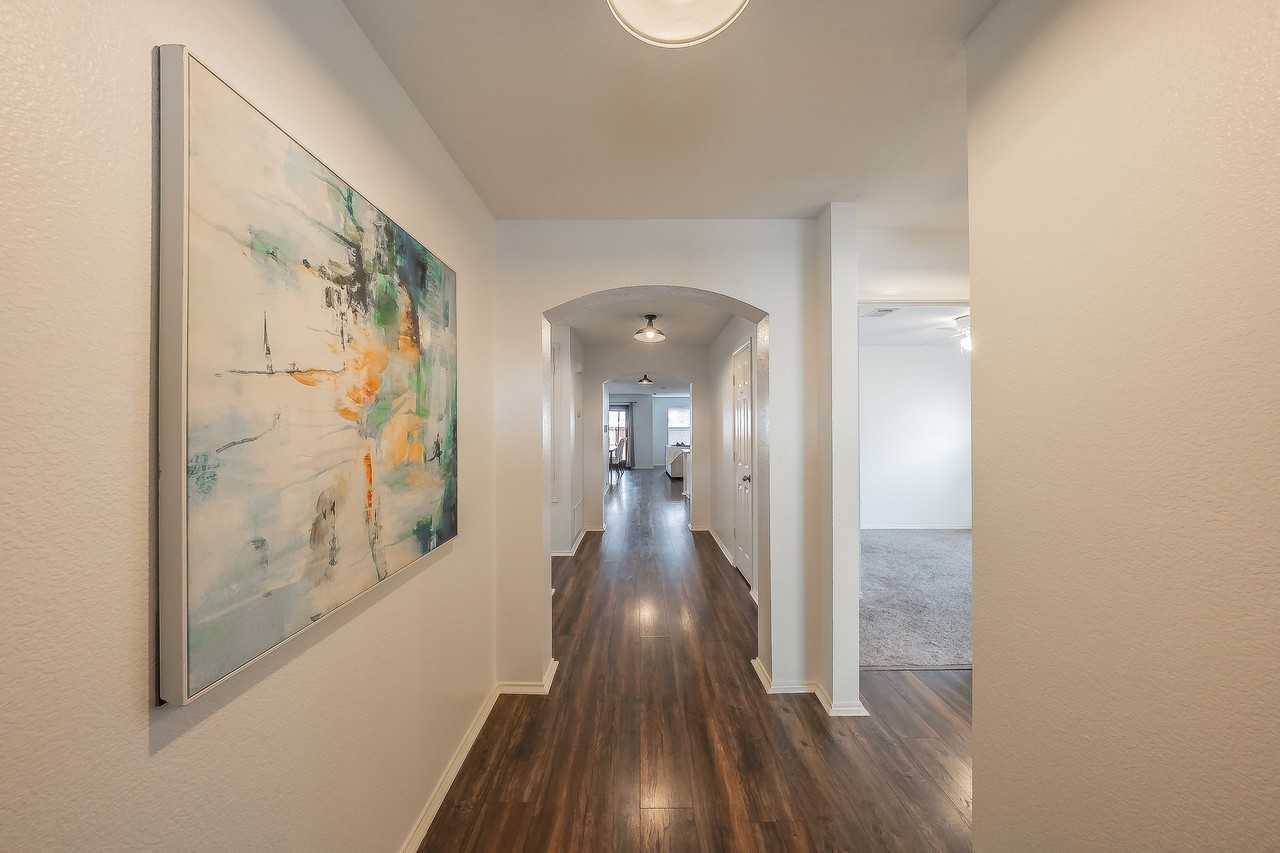 10541 Rising Knoll Ln - Photo 3 of 27
