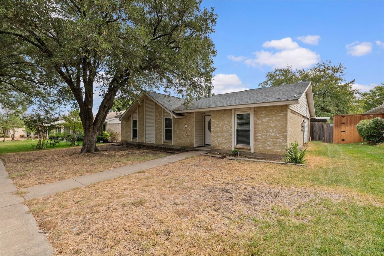 4714 Sprucewood Ln - Photo 2 of 17