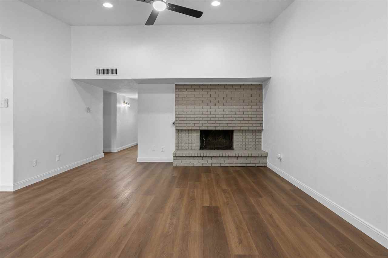 4714 Sprucewood Ln - Photo 4 of 17