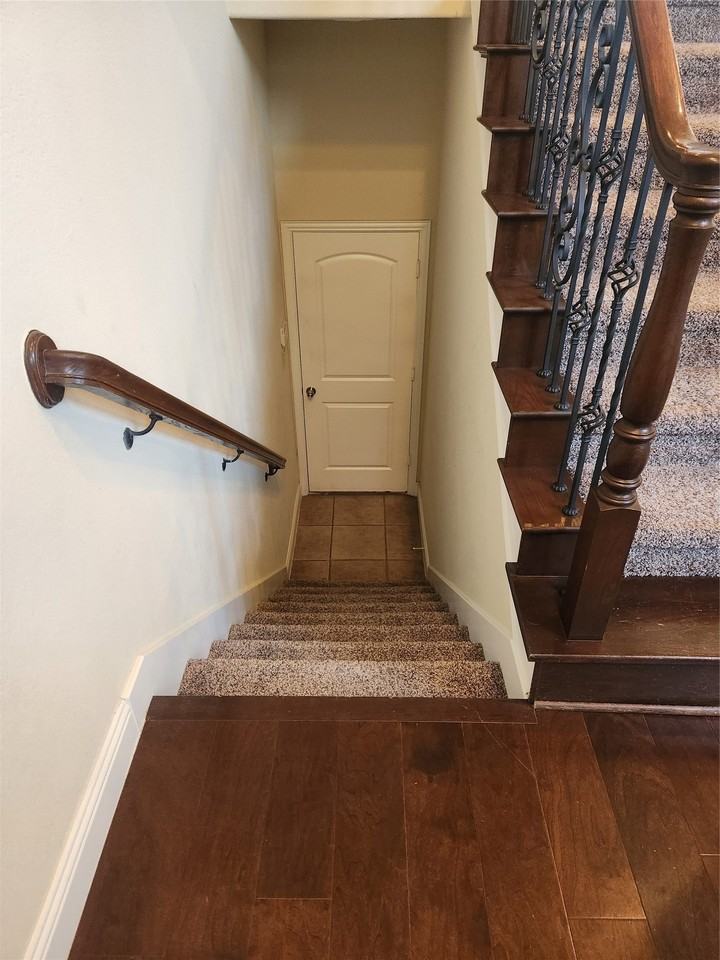 5720 Robbie Rd - Photo 6 of 30