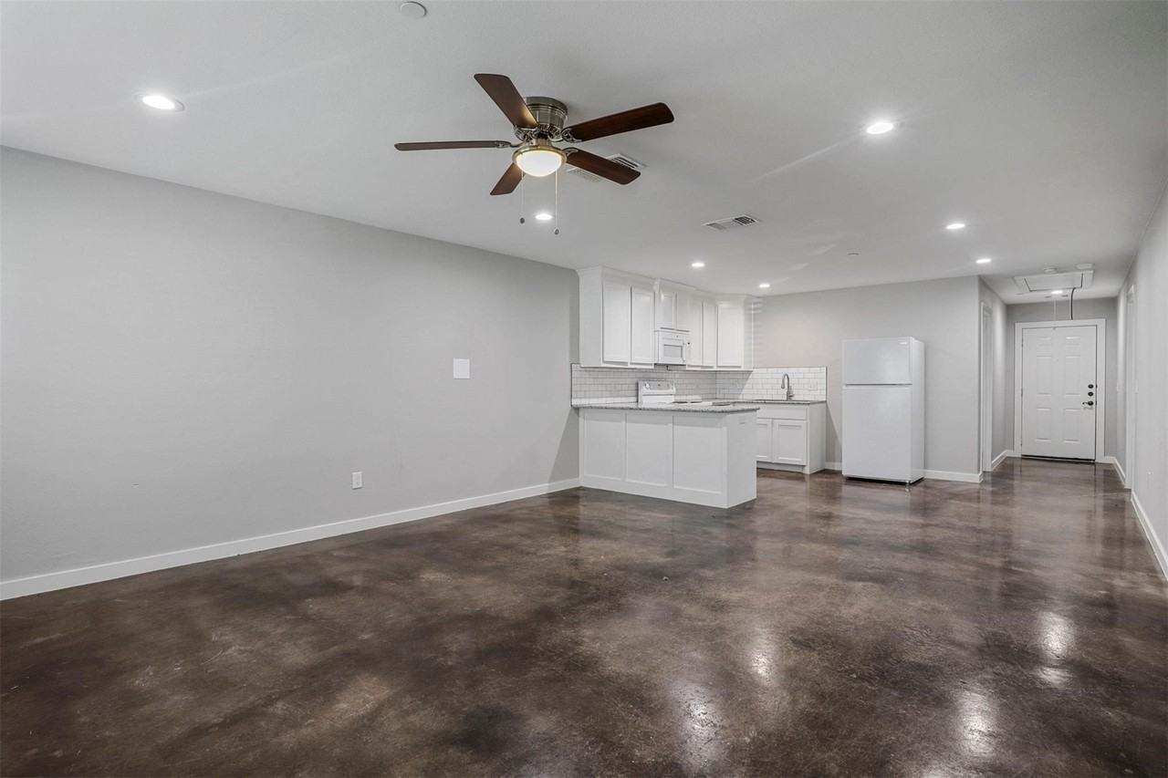 410 S Mirick Ave #414 - Photo 3 of 15