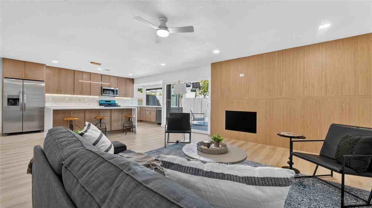 3757 Blue Trace Ln - Photo 7 of 20