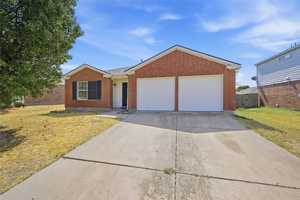 featured image of 4506 Falcon Dr