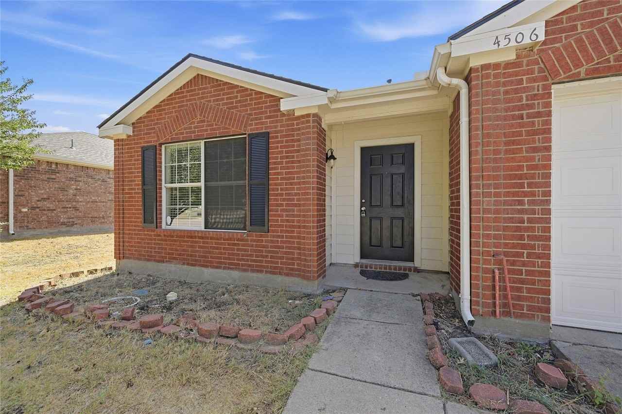 4506 Falcon Dr - Photo 3 of 22