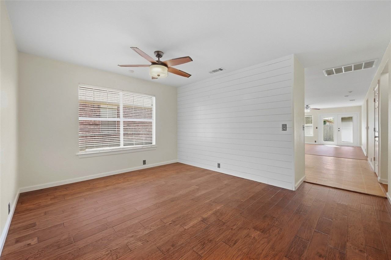 4506 Falcon Dr - Photo 4 of 22