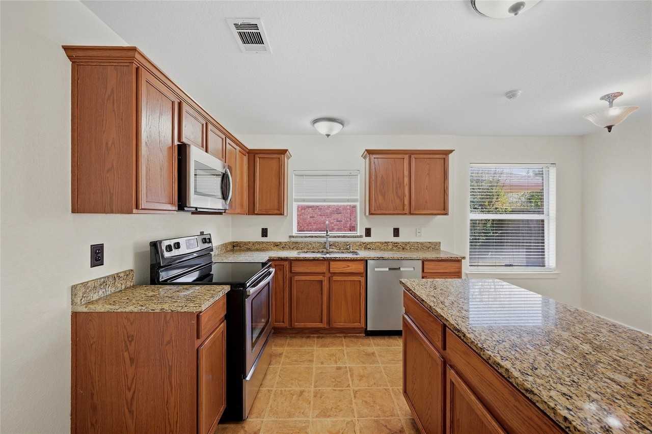 4506 Falcon Dr - Photo 7 of 22