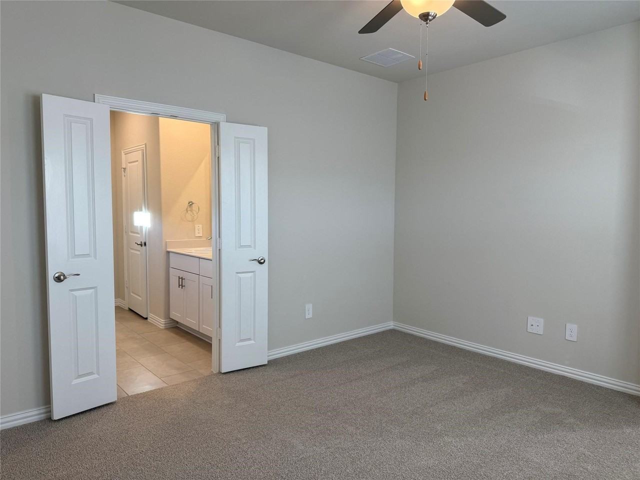 1736 Arches Rd - Photo 6 of 15