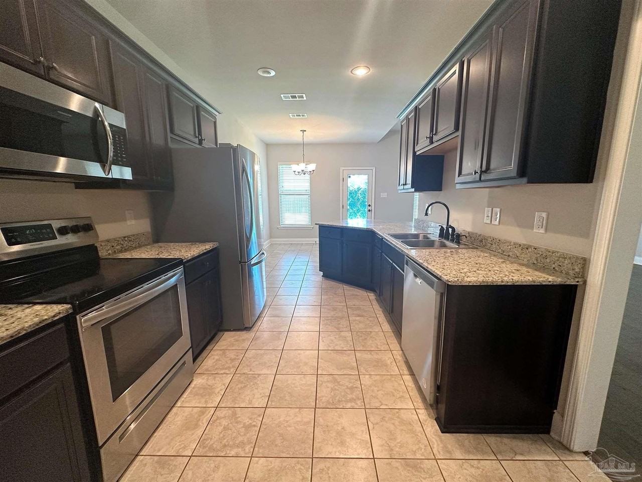 339 Topeka Rd - Photo 6 of 19