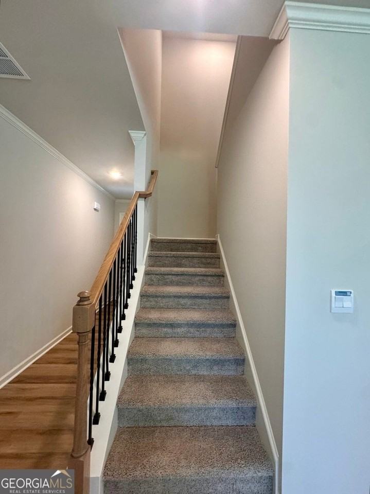 22 Berryville Dr - Photo 5 of 18