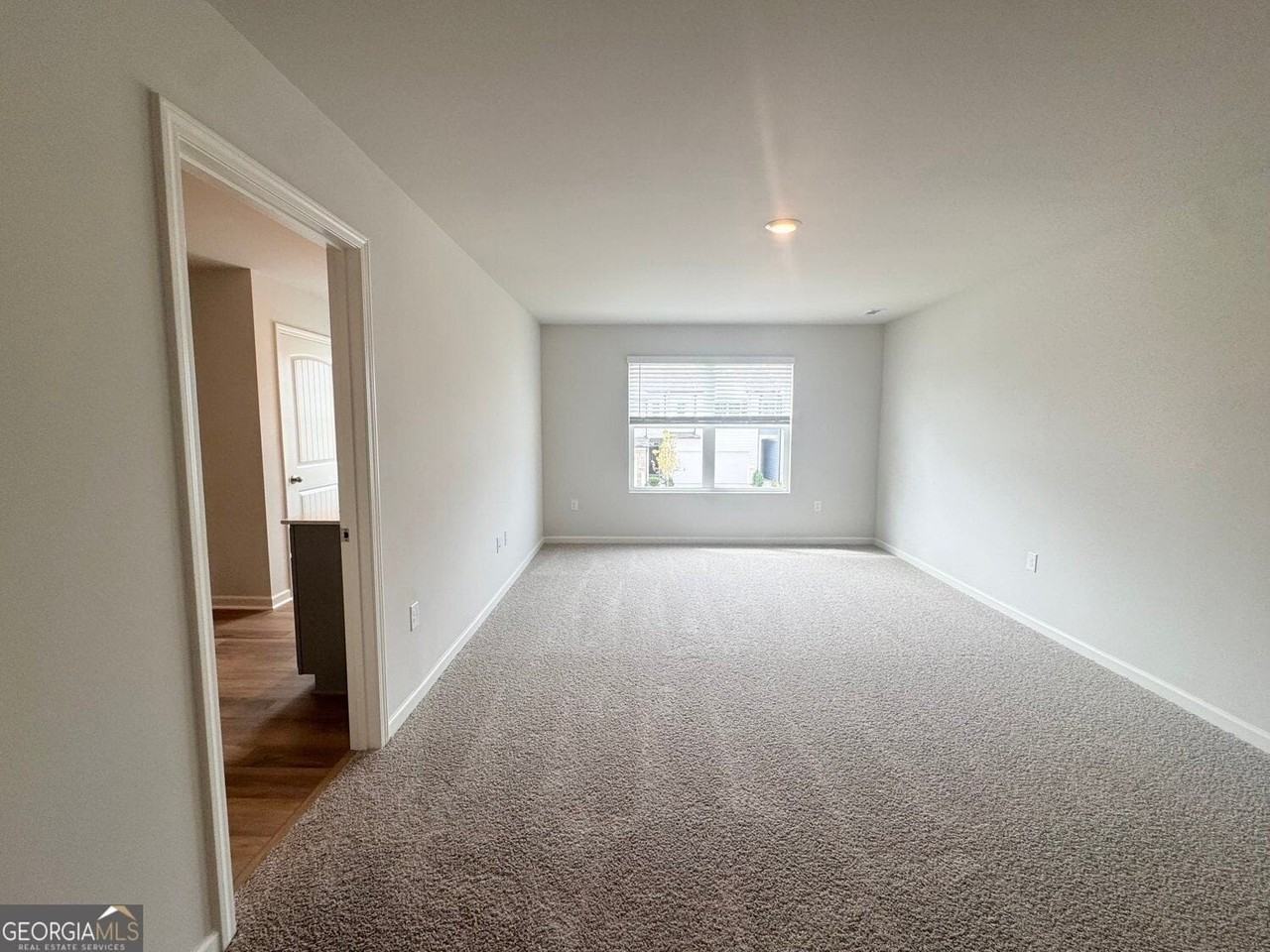 22 Berryville Dr - Photo 6 of 18