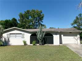 featured image of 210 S Barbour St