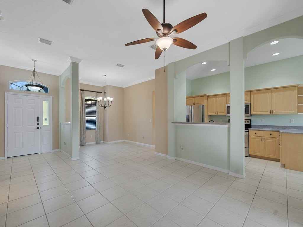 1108 Coverbrook Ln - Photo 6 of 30