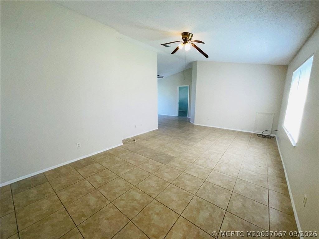 2813 Se Ironton Ave - Photo 2 of 13