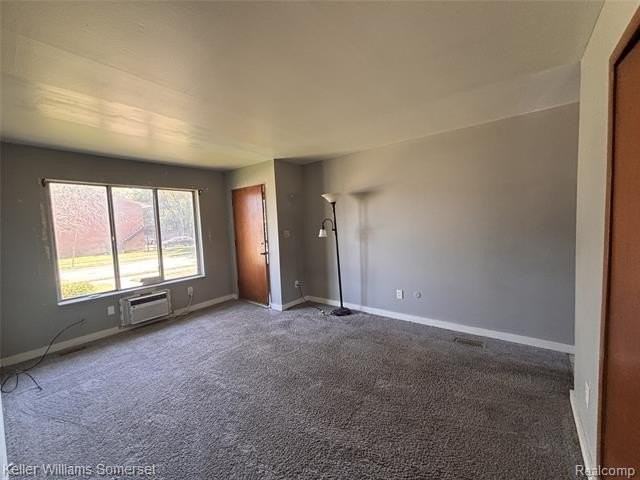 4066 Agnes Ave - Photo 4 of 12