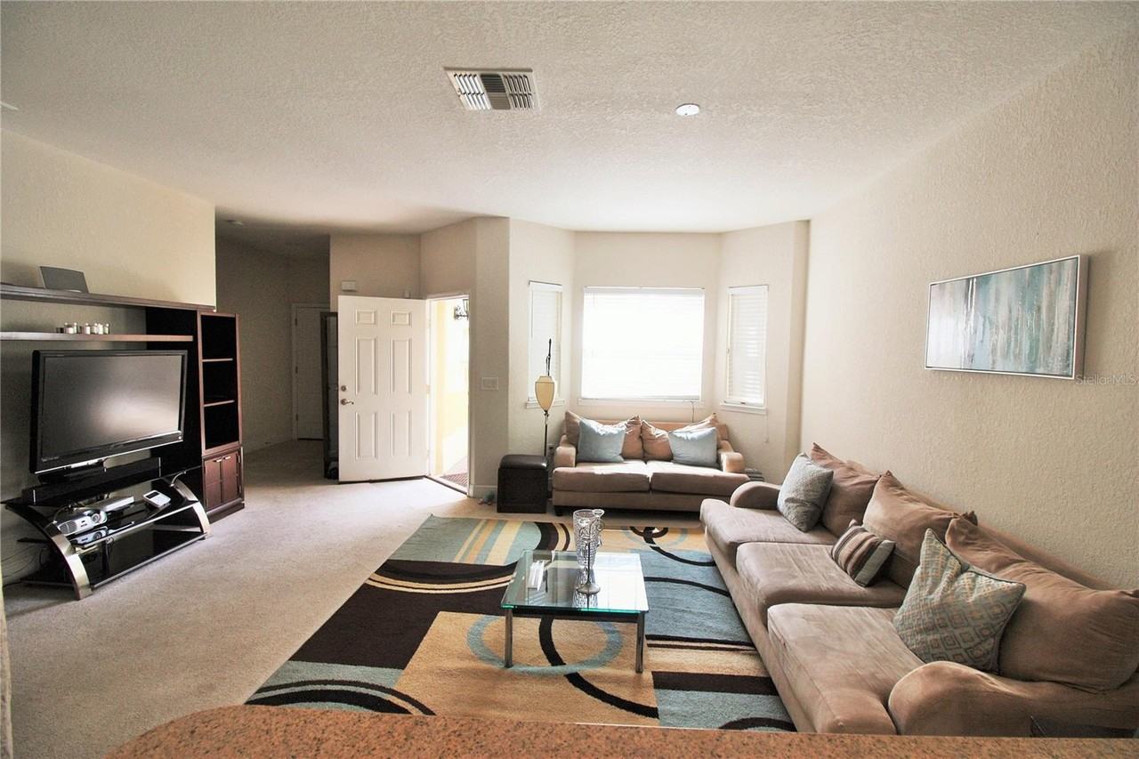 17409 Promenade Dr #17409 - Photo 5 of 12