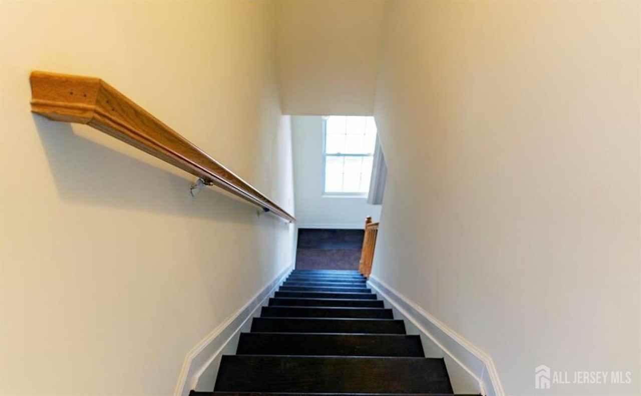 47 Sharot St Unit 2 - Photo 2 of 8