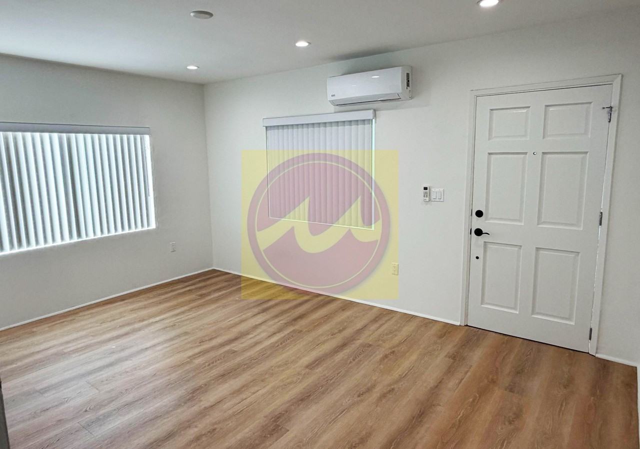 4228 160th Street - Photo 2 of 7