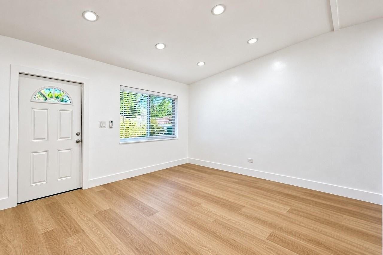 16202 Ne 18th Ct #A - Photo 4 of 21