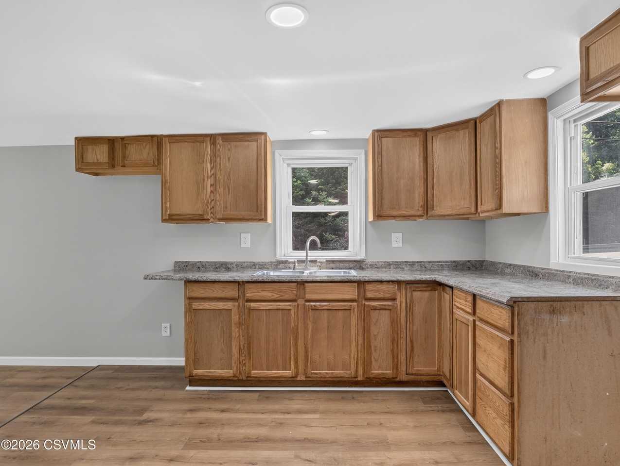 166 Numidia Dr - Photo 6 of 31