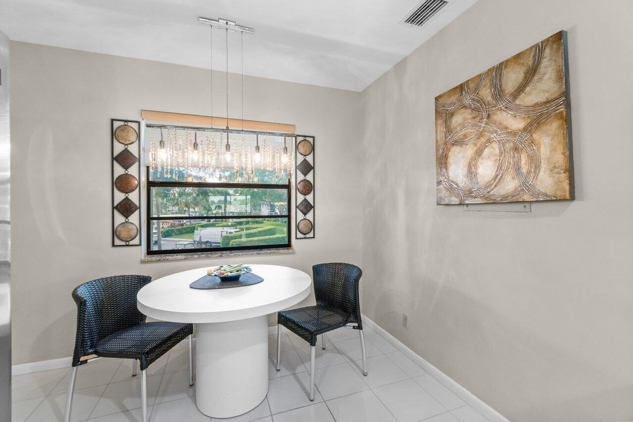68 Eastgate Dr #D - Photo 5 of 50