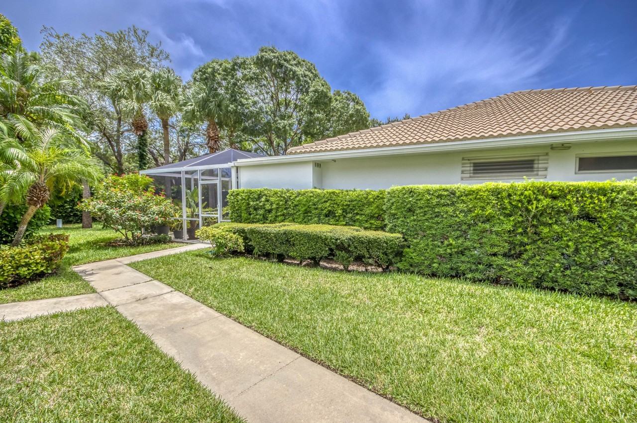4101 Water Oak Ct - Photo 2 of 26